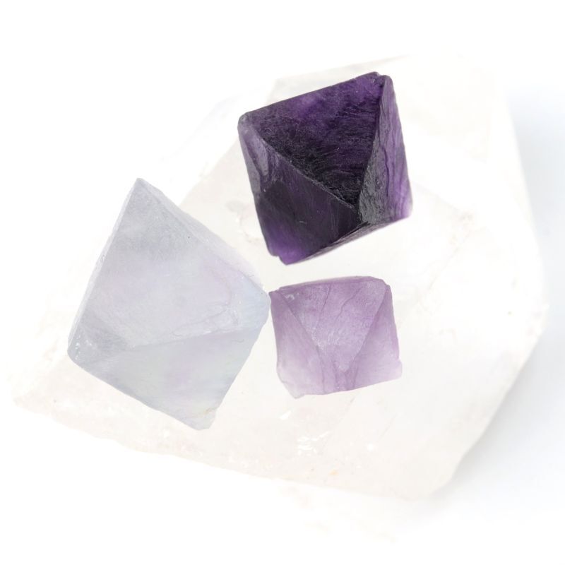 原石　フローライト　八面体　8面体　紫色　約100gパック　中国産　癒し　浄化　天然石