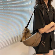 店長推薦 韓国ファッション 新品 トレンド ショルダーバッグ シンプル 大容量 カジュアル