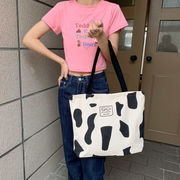 トートバッグ　エコバッグ　牛柄　可愛い　デザイン　ins　韓国ファッション