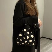 【人気商品】レディース・編み物・毛糸のバッグ・ 肩掛け バッグ・ニットバッグ