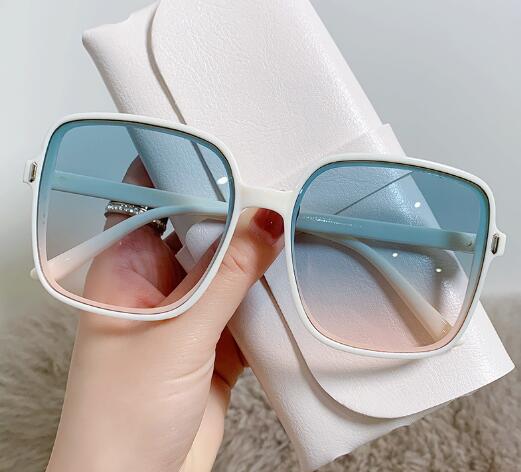 【YAYA】新作　クリアフレーム　眼鏡　メガネ　大人用サングラス　レディース用サングラス　3色
