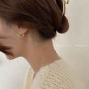 レトロな雰囲気を漂わせる 韓国スタイル 上品 美しい ピアス 結婚式 シンプル アクセサリー