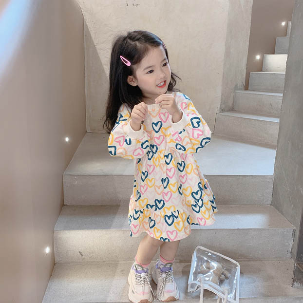 【新品】120 ハート　ワンピース　おしゃれ　子供　キッズ　女の子　お出かけ 2022新作 韓国子供服 子供 キッズ ワンピース ハート 長袖 風船