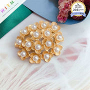 花 着物 真珠 可愛い ブローチピン 設計感 コサージュ 上品 アクセサリー 記念日 プレゼント