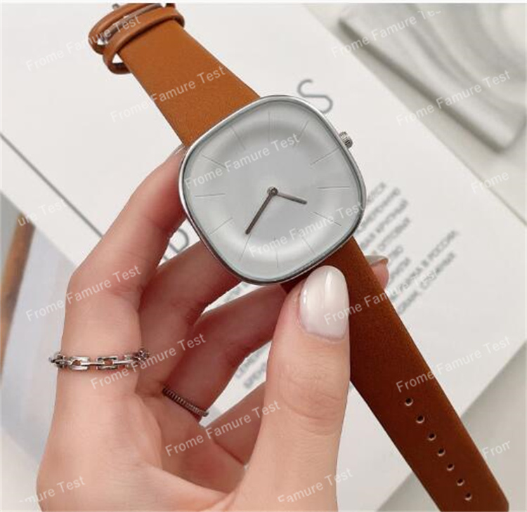 腕時計　時計　男女兼用　無地　韓国風　シンプル　学生用　アナログ時計　  ファッション