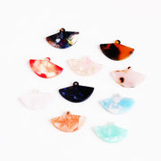 べっこう風パーツチャーム 【28.扇】【1個売り】10色　べっこう柄 　穴あり ハンドメイド