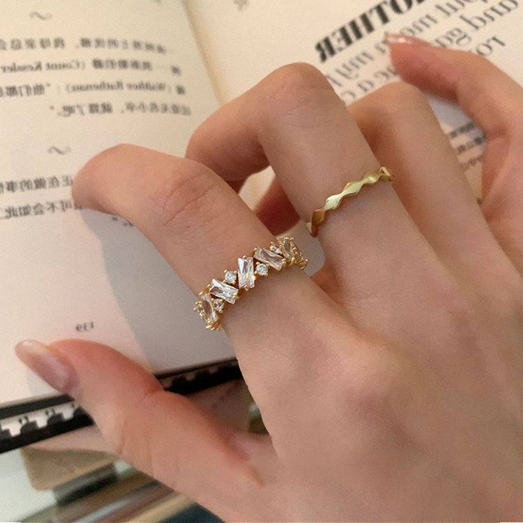 指輪　リング　アクセサリー　韓国ファッション　デザイン　金属　メタル　ストーン
