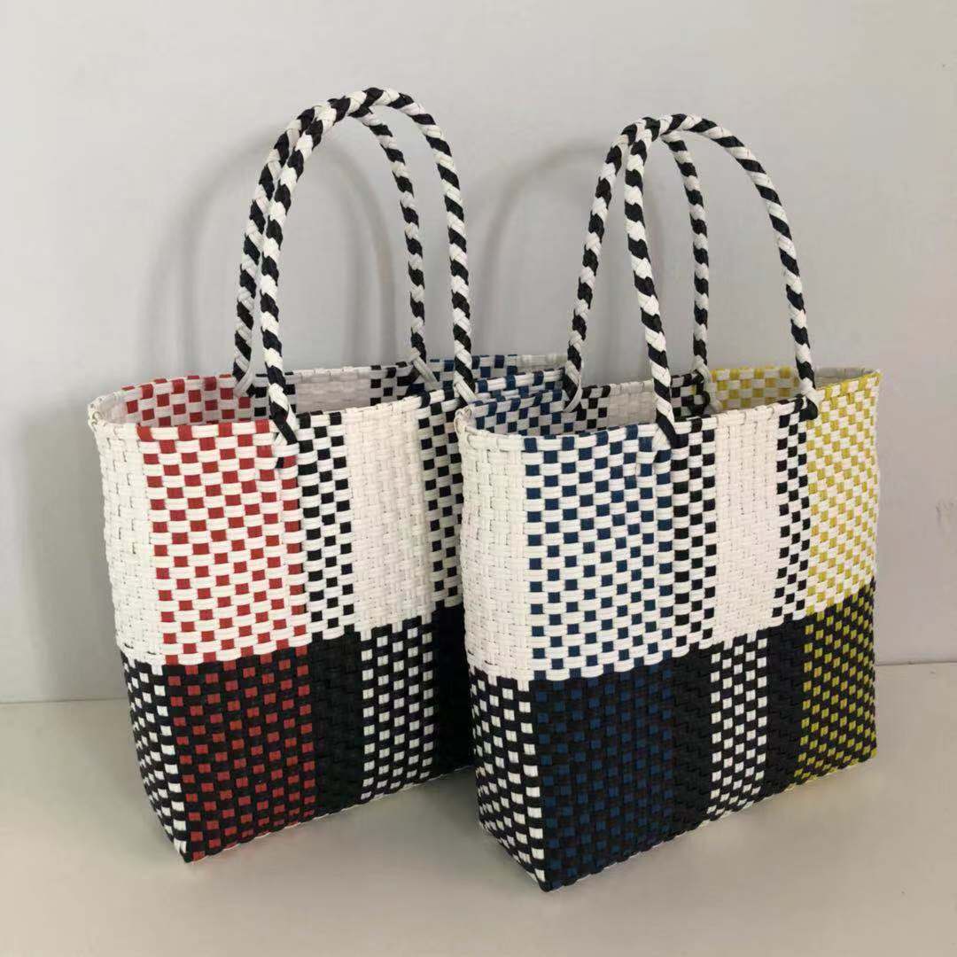 ★New in★　PVCかごバッグ　ハンドバッグ　ビーチバッグ　韓国ファッション　春夏