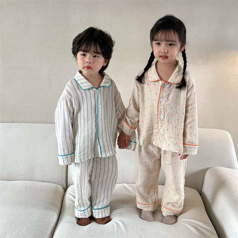 韓国風子供服 純綿ストライプパジャマ 男の子 女の子 春秋 ホームウェア 2点セット