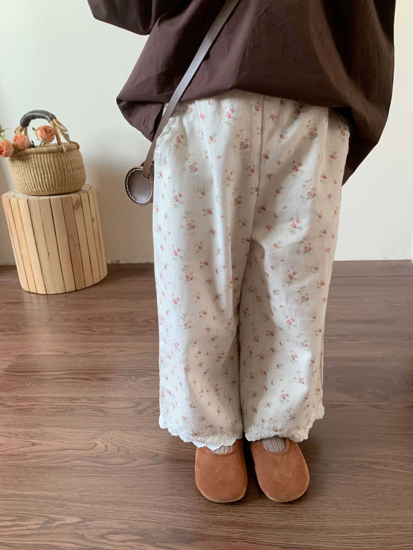 これからの季節に大活躍 トレンチコート 女性 中・長セクション