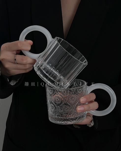 2023新作 グラスカップ 置物  ガラスカップ  雑貨 水カップ ジュースカップ 撮影道具 ins風