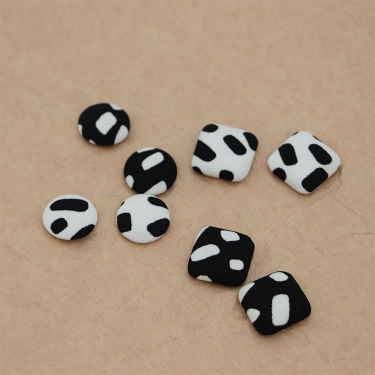 ヒョウ柄 ハンドメイド 包みボタン くるみボタン アクセサリーパーツ 手芸 円 デコパーツ 秋冬新作