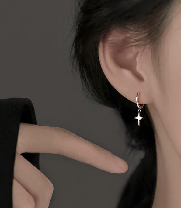 レディース　星のイヤリングピアス 925 金属アレルギー ファッション シンプル 韓国風 耳くぎ