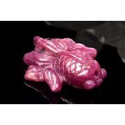 【１点物】高発色 ルビー　20x16mm　金魚彫刻 (トップ穴) ルース _PB821
