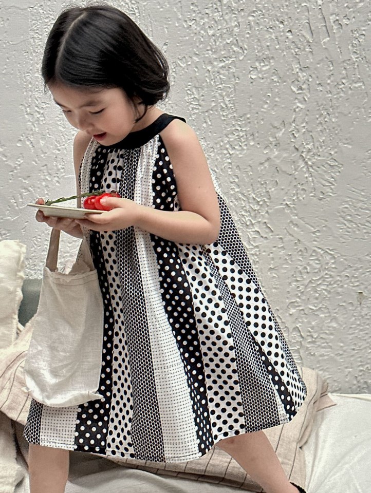 韓国風子供服    キッズ服    スカート    かわいい水玉ワンピース