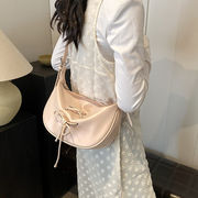 ショルダーバッグ　バッグ　リボン　かわいい　韓国ファッション　デザイン　バレエコア