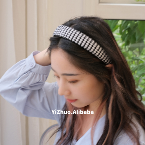 ヘッドバンド韓国の黒と白のダイヤモンド格子縞の外側のヘッドバンドヘッドバンドヘアアクセサリー女性