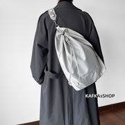 ワンショルダーのリュックサック、男女韓国シンプルでスタイリッシュな個性的なバッグ