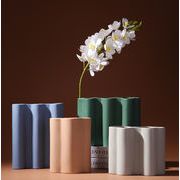 花瓶 セラミック 装飾品 花器 フラワーベース 北欧 陶器 おしゃれ かびん インテリア飾り プレゼント