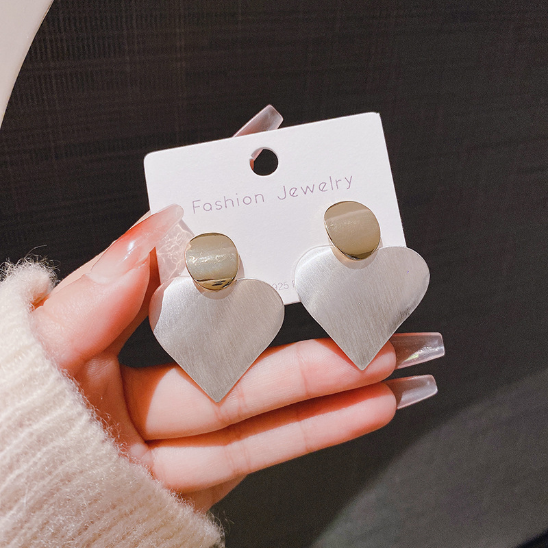 ピアス ハート型 耳飾り 金属 ジュエリー アクセサリー 気質 レディース 大人可愛い