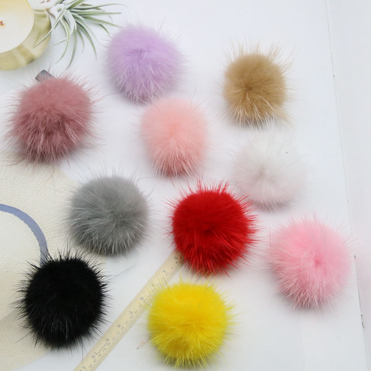 アクセサリーパーツ 手芸材料 ハンドメイドパーツ ミンクファー 4cm 天然素材 ファー ボンボン チャーム