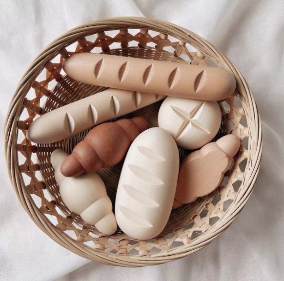 2024秋冬新作  子供用おもちゃ 木製 おままごと バゲットパンセット ギフト 撮影道具