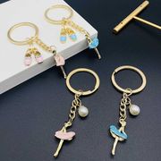 パール バレエシューズ バレエ少女キーホルダー　金属キーチェーン  バレエ雑貨  バレエキーホルダー