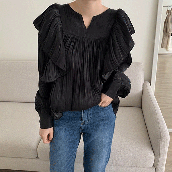 【Women】韓国風レディース服　春服　ゆったり 　シンプル　カジュアル　きれいめ　長袖Tシャツ