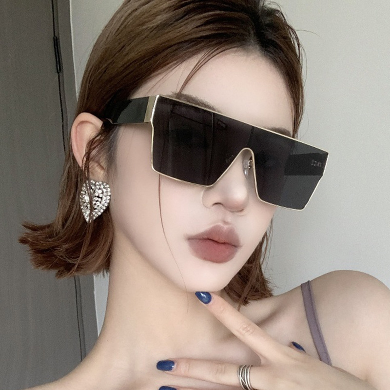 大人気・サングラス・欧米風メガネ・夏用UV対策・ファッション眼鏡・レディース
