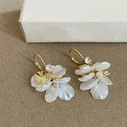 花ピアス　アクセサリー　シルバー925ポスト　デザイン　韓国ファッション