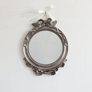 【直送可】ウォールミラー　エンジェルリボン　鏡　壁飾り　壁掛け　リボン付き　シルバー