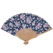 【ご紹介します！夏の必需品！広げた時に波のように優しい！Ripple  波骨布扇子 ２１ｃｍ】小桜 青