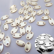 【ステンレス製】2穴コネクターチャーム 楕円型 ゴールド／シルバー 50個入り 金属アレルギー対応