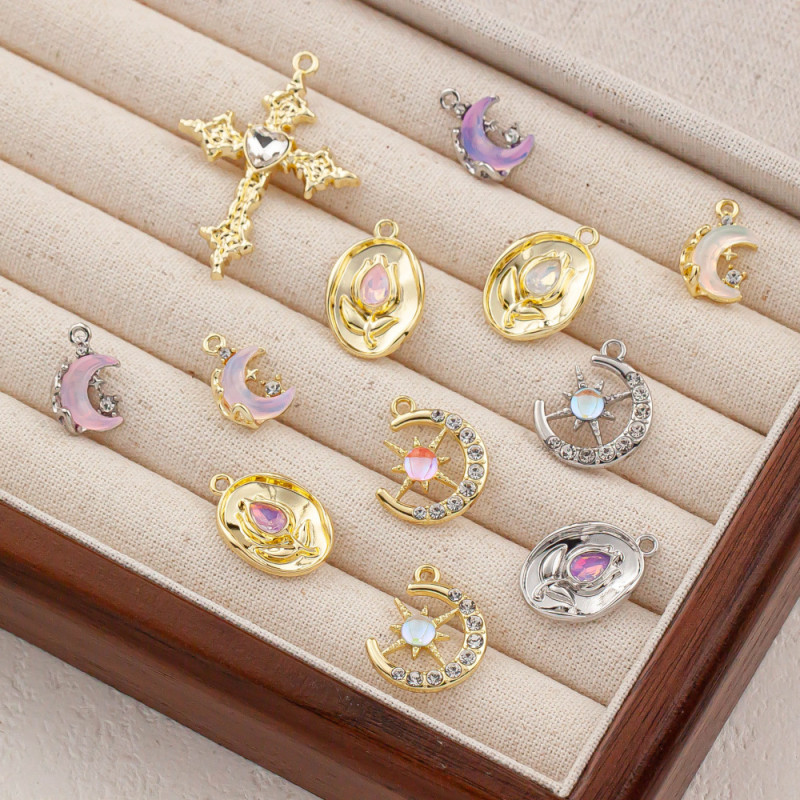 クロス チャーム フラワー アクセサリーパーツ 恐竜 ハンドメイド ピアスパーツ イヤリング 星 デコパーツ