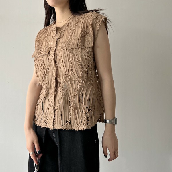 2025新作予約】刺繍レースノーカラーベスト | 卸売・ 問屋