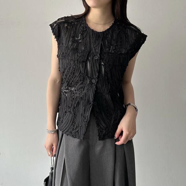 2025新作予約】刺繍レースノーカラーベスト | 卸売・ 問屋