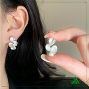 不規則 ピアス 金属アレルギー  耳飾り ファッション 設計感 レディース 可愛い レトロ