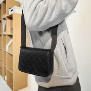 男女兼用バッグ・ハンドバッグ・肩掛け ・ショルダーバッグ・PUバッグ・ 3色