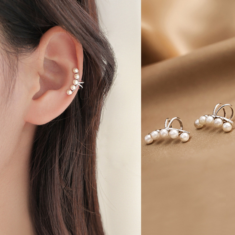 「限定販売」イヤーカフ　ハンドメイド ピアス　アクセサリー ピアス アクセサリーパーツ　イヤリング