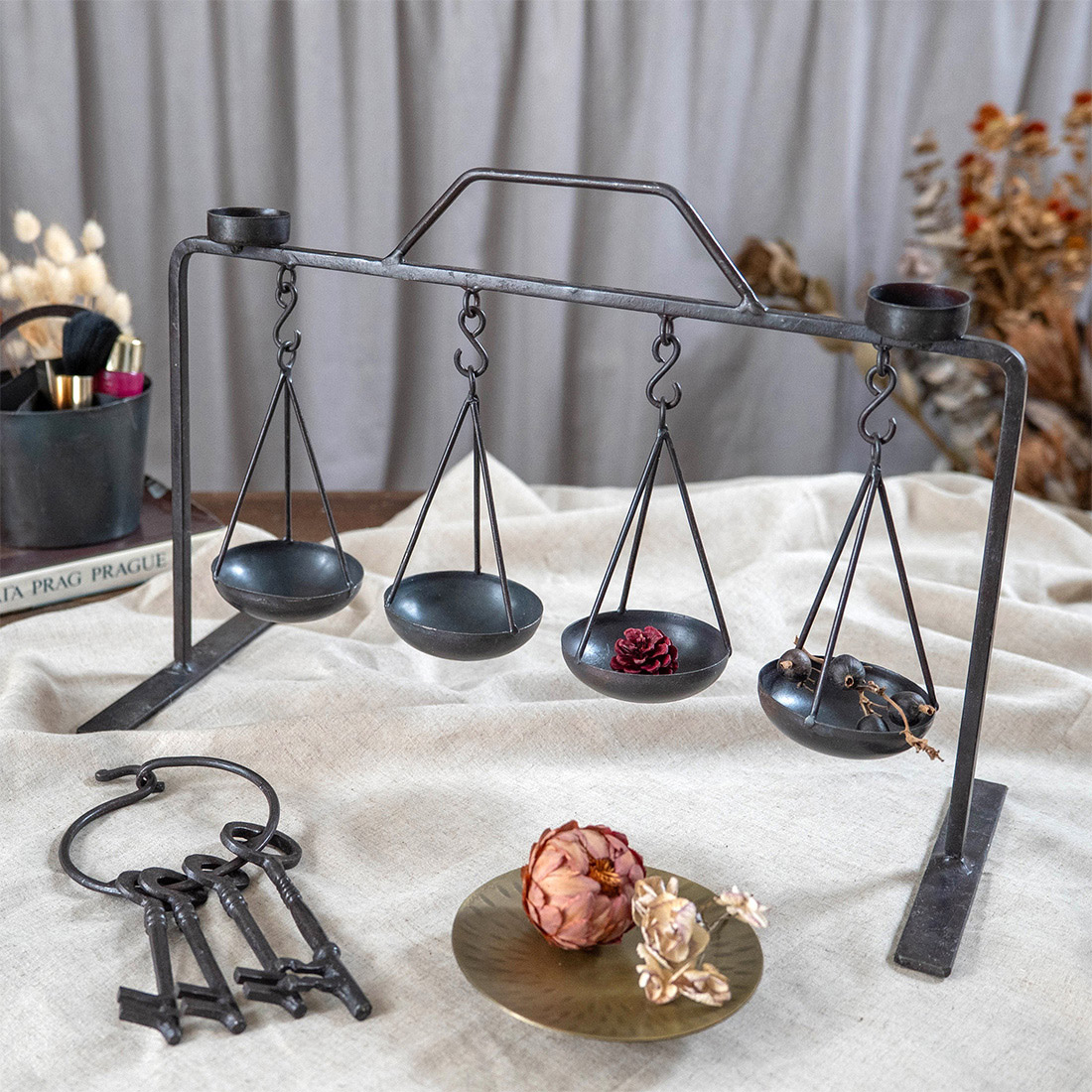 ブロカント アイアン クアトロ天秤[トレイトレー量りはかり鉄古道具レトロアンティーク25AW]