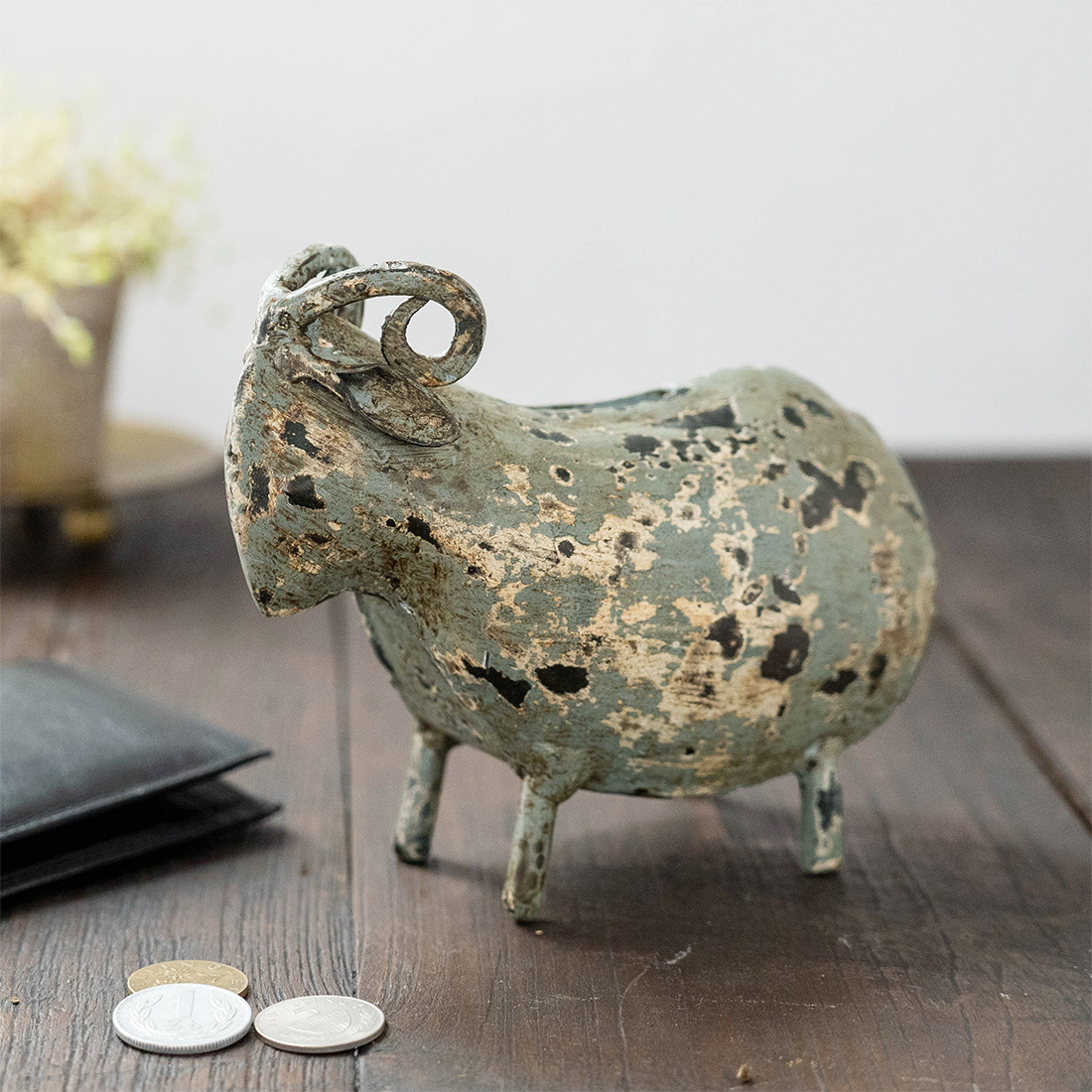 ブロカント アイアン 貯金箱 ヒツジ[置物動物飾りひつじ羊鉄古道具レトロアンティーク25AW]