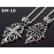 メンズネックレス　ラグジュアリークロスネックレス　SV風