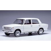 ixo/イクソ フィアット 124 1970 ホワイト