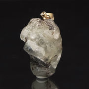 【一点物】ペンダントトップ　フェナカイト＜ロシア産＞　原石　K18　ゴールド　日本製