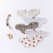 新作　ベビースタイ　リバーシブル　花びら型　360度回転可　可愛い　花柄　よだれかけ　新生児　選べる7柄