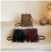 ハンドバッグ スタッズ付き 2way ショルダーバッグ 黒 ロック パンク 斜めがけ 小さめ