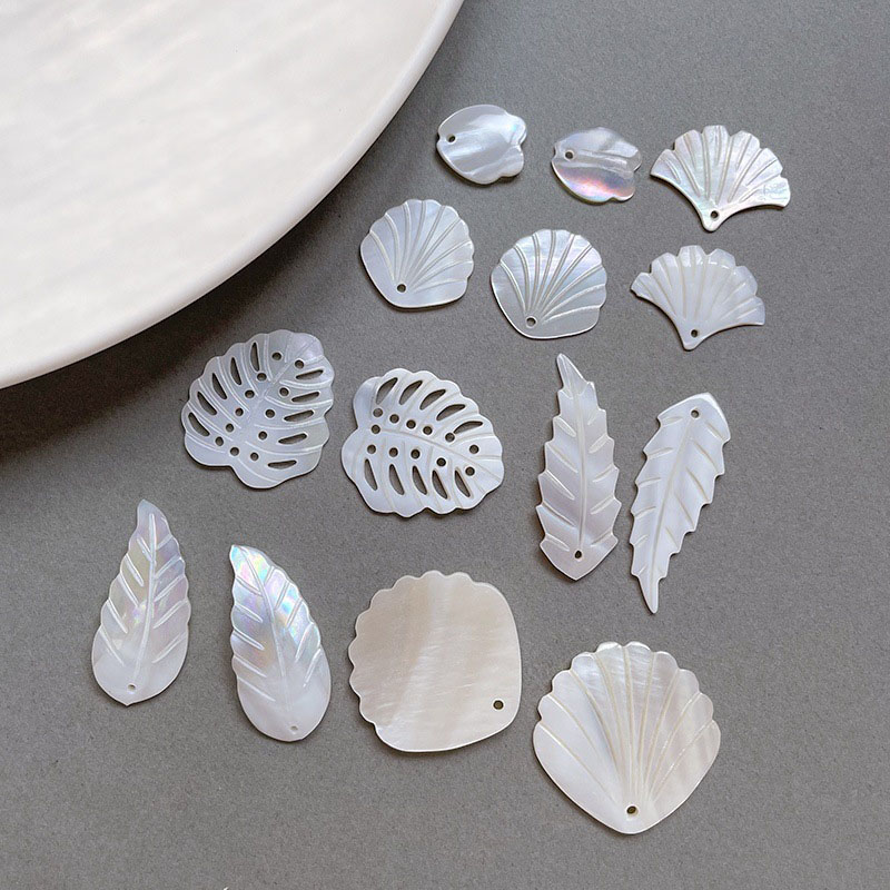 シェルパーツ 貝 シェル チャーム 天然素材 ハンドメイド 魚 フィッシュ アクセサリーパーツ イチョウの葉