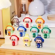 2025年新作　ファッション雑貨　ぬいぐるみ ミニ置物 オフィスデスク カーアクセサリー　ヌイグルミ