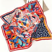 エレガントなプリント柄入り100％シルクプチスカーフ　04515