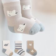 【SOCKS】暖かいアニマル柄ソックス 3ペアセット